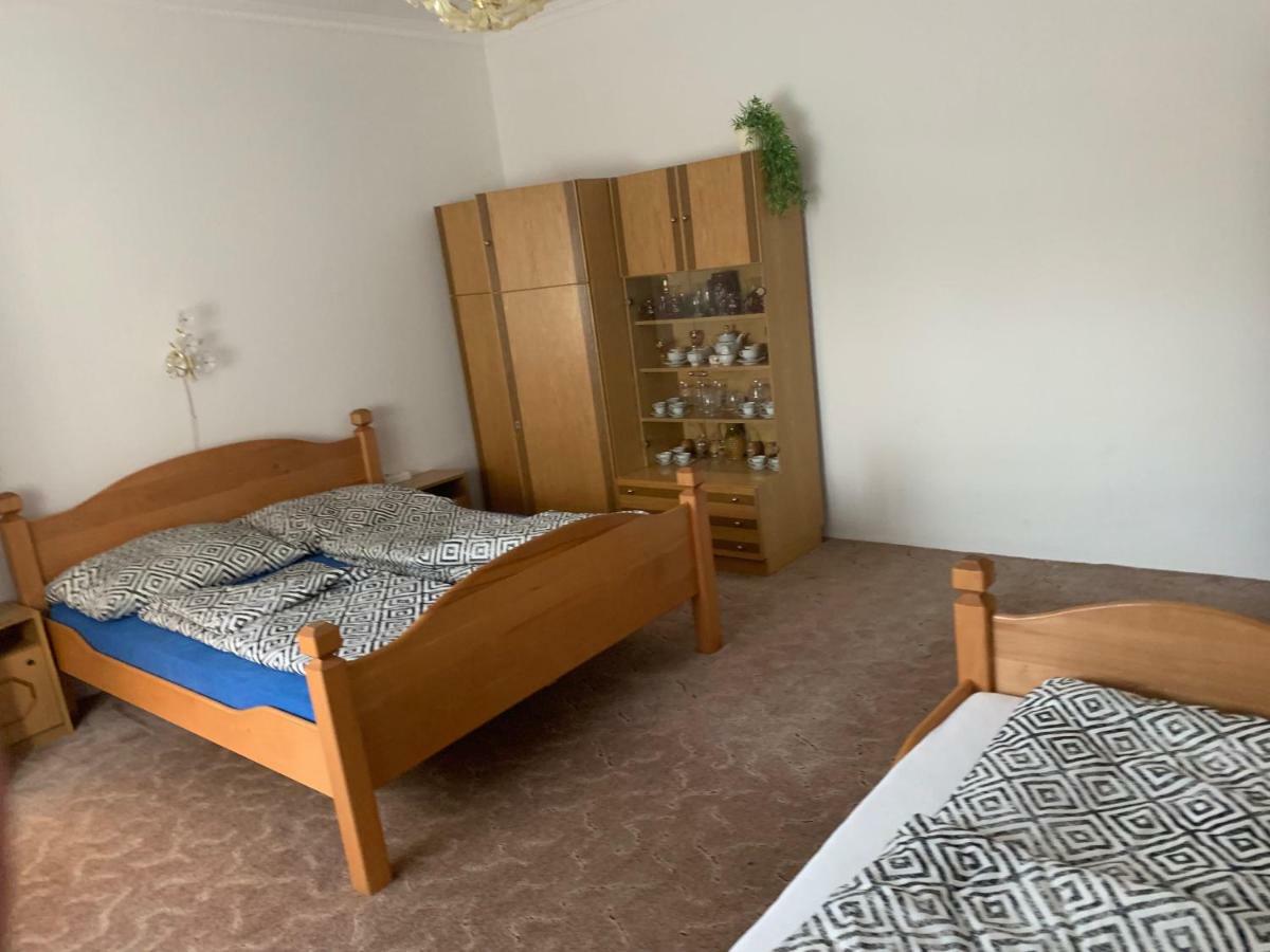 Viktor Apartmanház Zamárdi Exteriör bild
