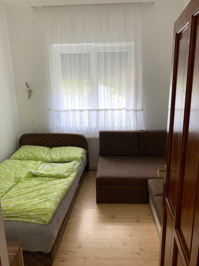 Viktor Apartmanház Zamárdi Exteriör bild