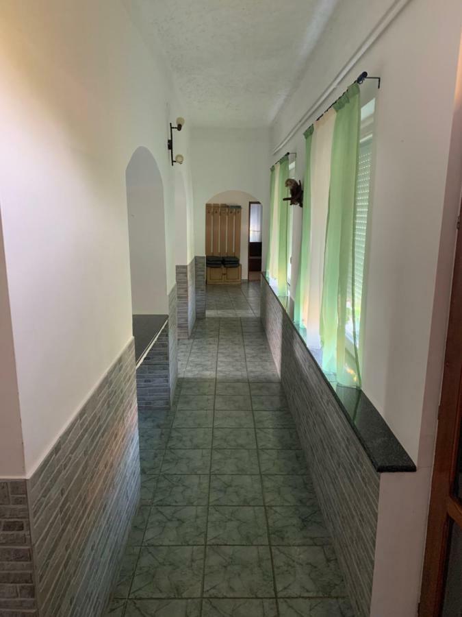 Viktor Apartmanház Zamárdi Exteriör bild